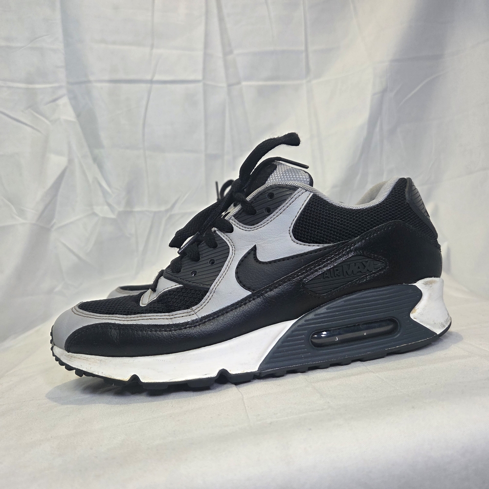 Nike Air Max Black and Gray Sneakers Size 9 - Picture 5 of 12